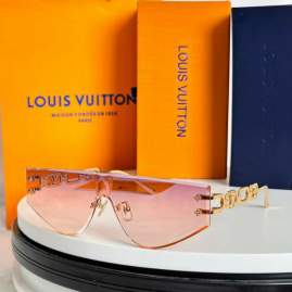 Picture of Louis Vuitton Sunglasses _SKUfw80879860fw
